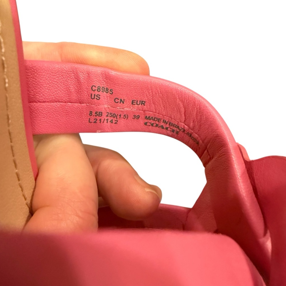 Coach Kellie Women's Bubblegum Pink Slide Leather Sandals sz 8.5 - Picture 10 of 10